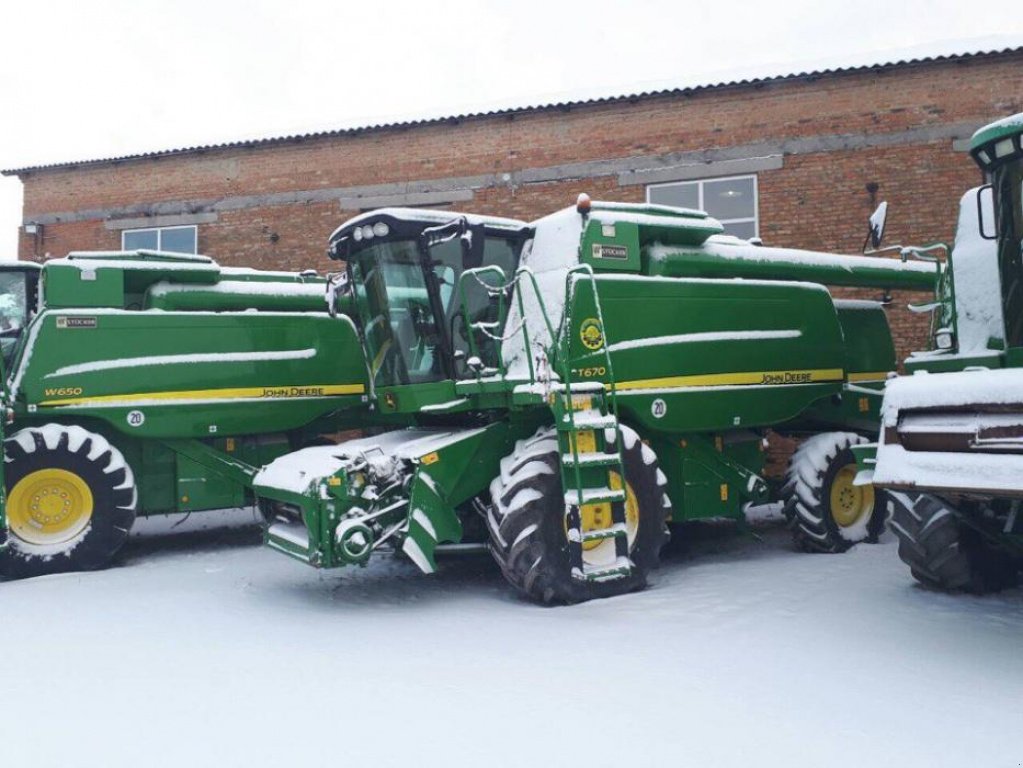 Oldtimer-Mähdrescher des Typs John Deere 9660 WTS, Neumaschine in Не обрано (Bild 5)