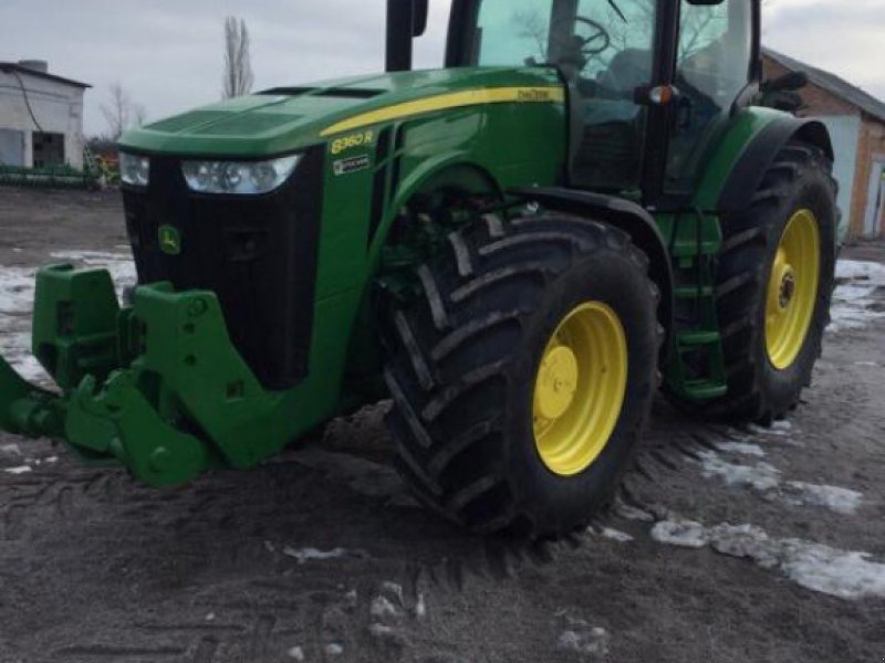 Oldtimer-Traktor des Typs John Deere 8630, Neumaschine in Не обрано (Bild 1)