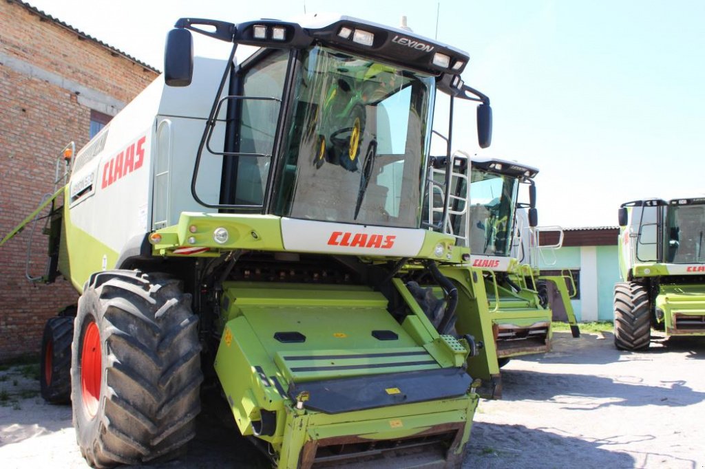 Oldtimer-Mähdrescher des Typs CLAAS Lexion 580, Neumaschine in Не обрано (Bild 2)