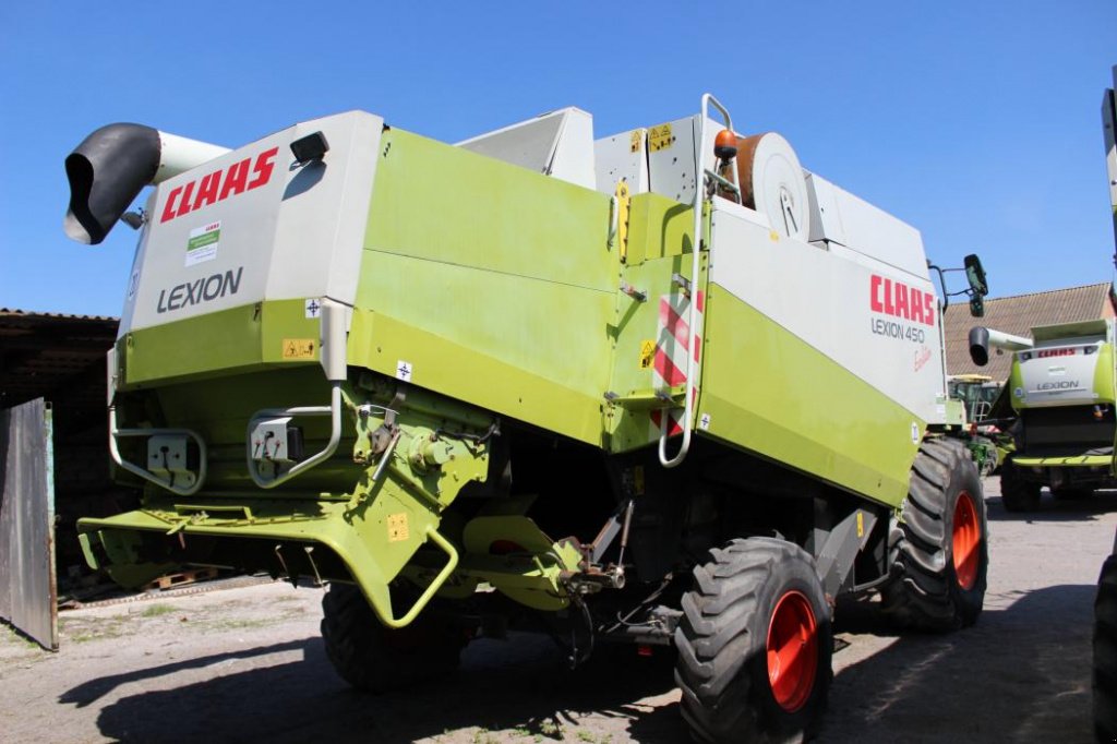 Oldtimer-Mähdrescher des Typs CLAAS Lexion 450 Evolution, Neumaschine in Не обрано (Bild 1)