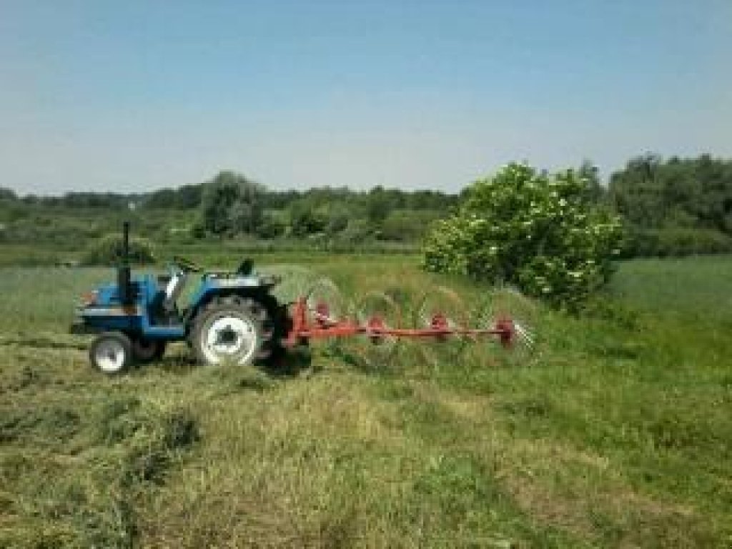 Hopfentraktor des Typs Iseki TU 1700, Neumaschine in Не обрано (Bild 4)