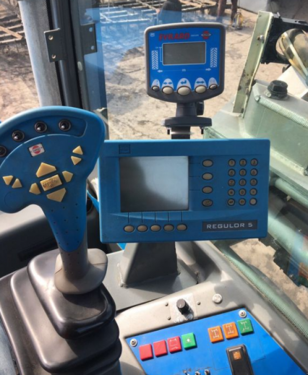 Selbstfahrspritze des Typs Hardi Evrarb 3000,  in Радехів (Bild 5)