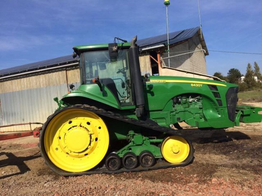 Raupentraktor des Typs John Deere 8430T, Neumaschine in Радехів (Bild 1)