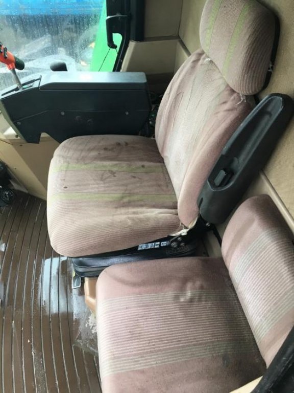 Oldtimer-Mähdrescher des Typs John Deere 2266 Extra, Neumaschine in Радехів (Bild 3)