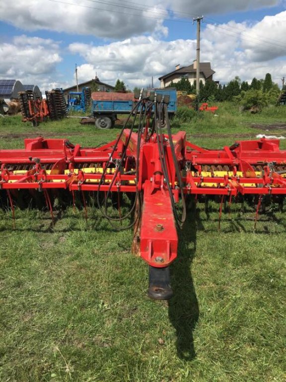 Wiesenegge des Typs Väderstad Carrier 820,  in Радехів (Bild 5)