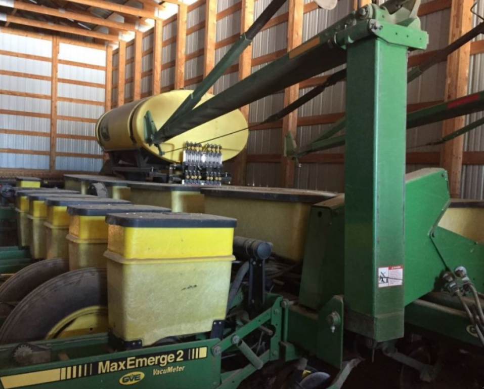 Gareeggenfelder des Typs John Deere 7200,  in Київ (Bild 1)