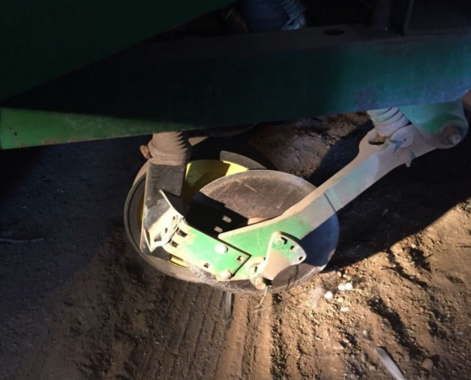 Gareeggenfelder des Typs John Deere 7200,  in Київ (Bild 7)