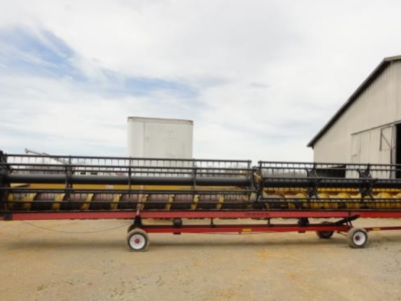 Schneidwerk des Typs CHALLENGER F540,  in Київ (Bild 1)