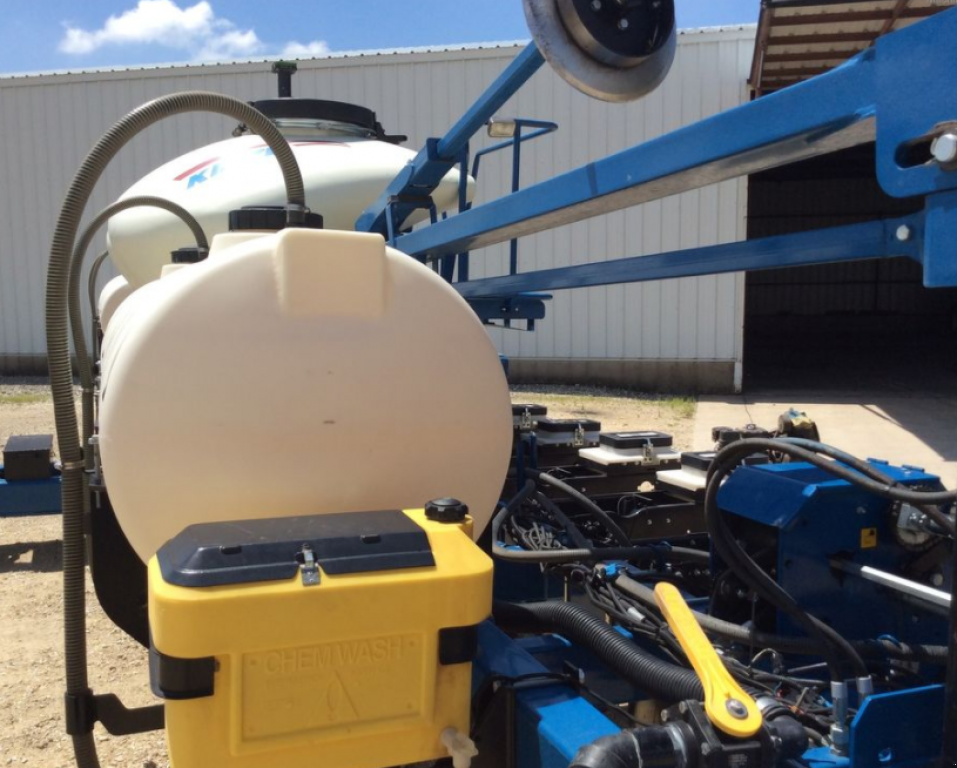 Gareeggenfelder des Typs Kinze 3600,  in Київ (Bild 4)