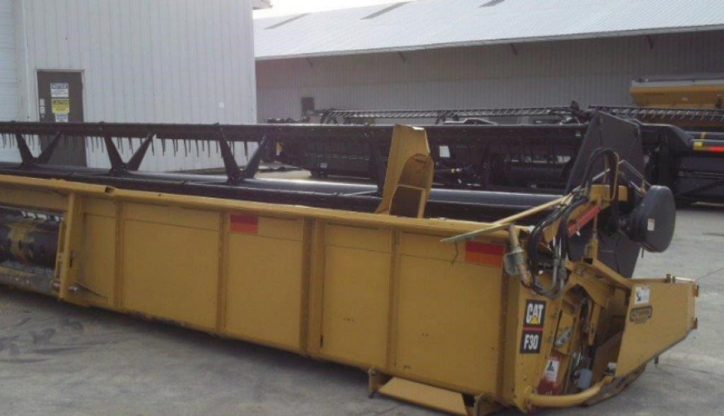 Schneidwerk des Typs Caterpillar F30,  in Київ (Bild 2)