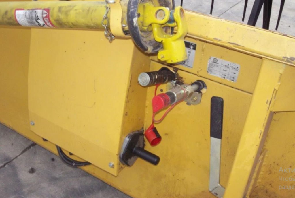 Schneidwerk des Typs Caterpillar F30,  in Київ (Bild 10)