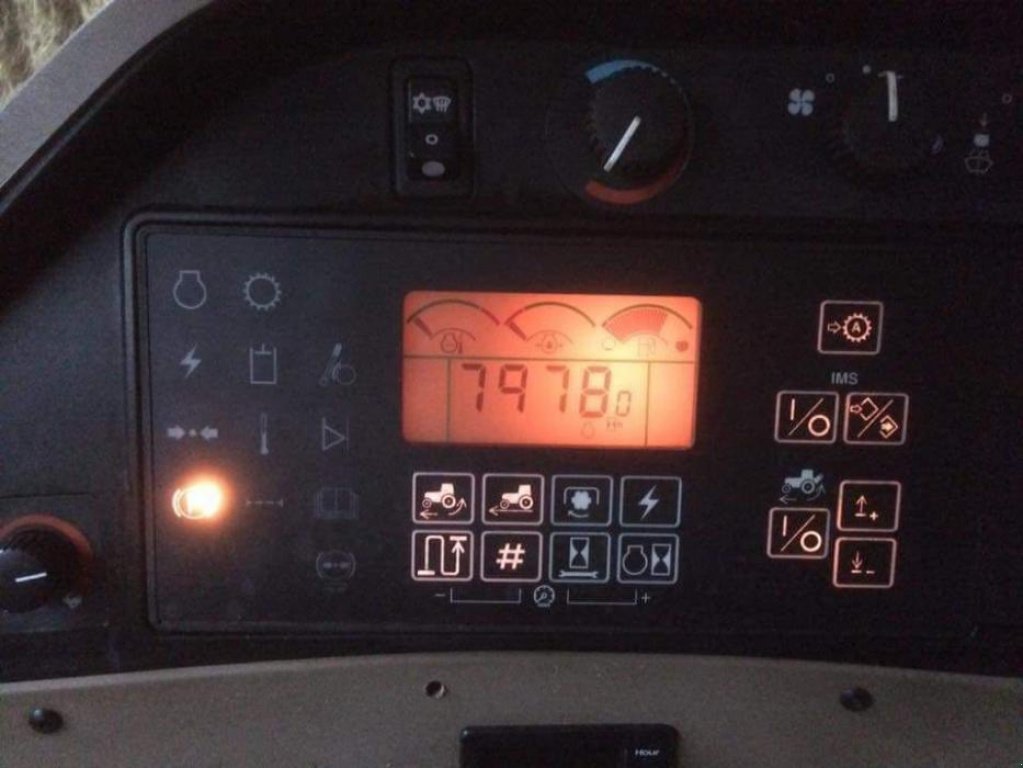 Oldtimer-Traktor des Typs John Deere 8410, Neumaschine in Луцьк (Bild 2)