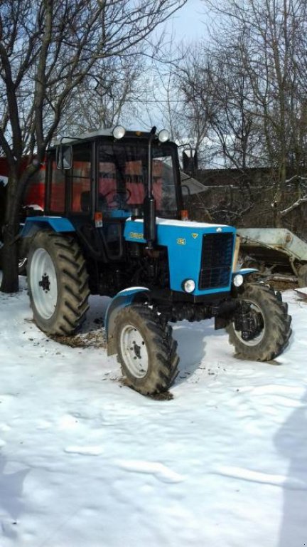 Oldtimer-Traktor des Typs Belarus Беларус-82, Neumaschine in Не обрано (Bild 5)
