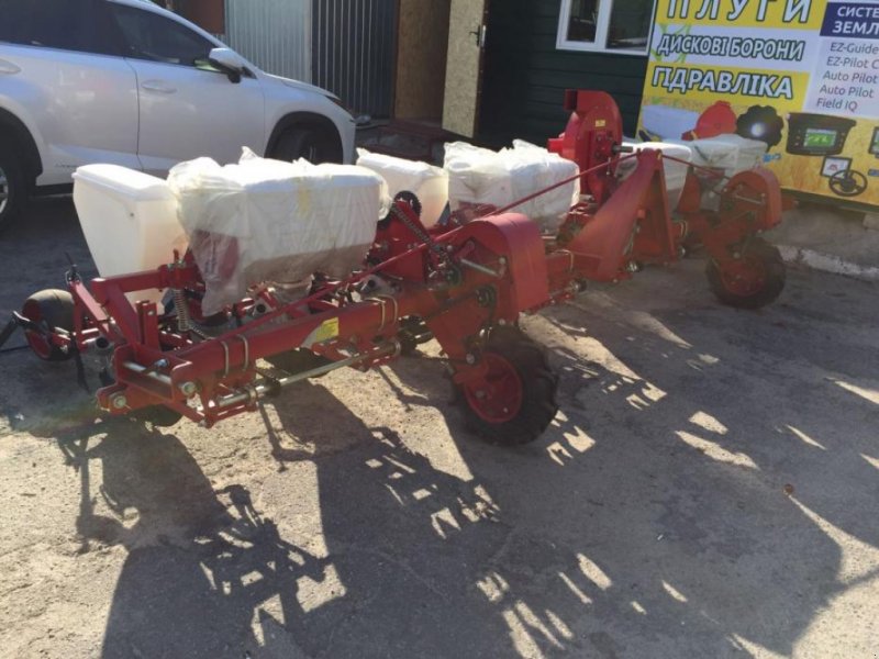 Sämaschine des Typs CHERVONA ZIRKA СУПН-8,  in Кіровоград (Bild 1)