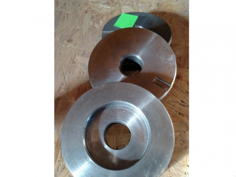 Direktsaatmaschine des Typs Great Plains 2000,  in Гуляйпо́ле (Bild 1)