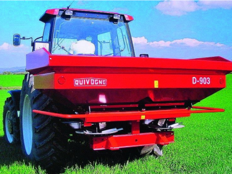 Sandstreuer & Salzstreuer des Typs Quivogne D-903/3000,  in Гуляйпо́ле (Bild 1)