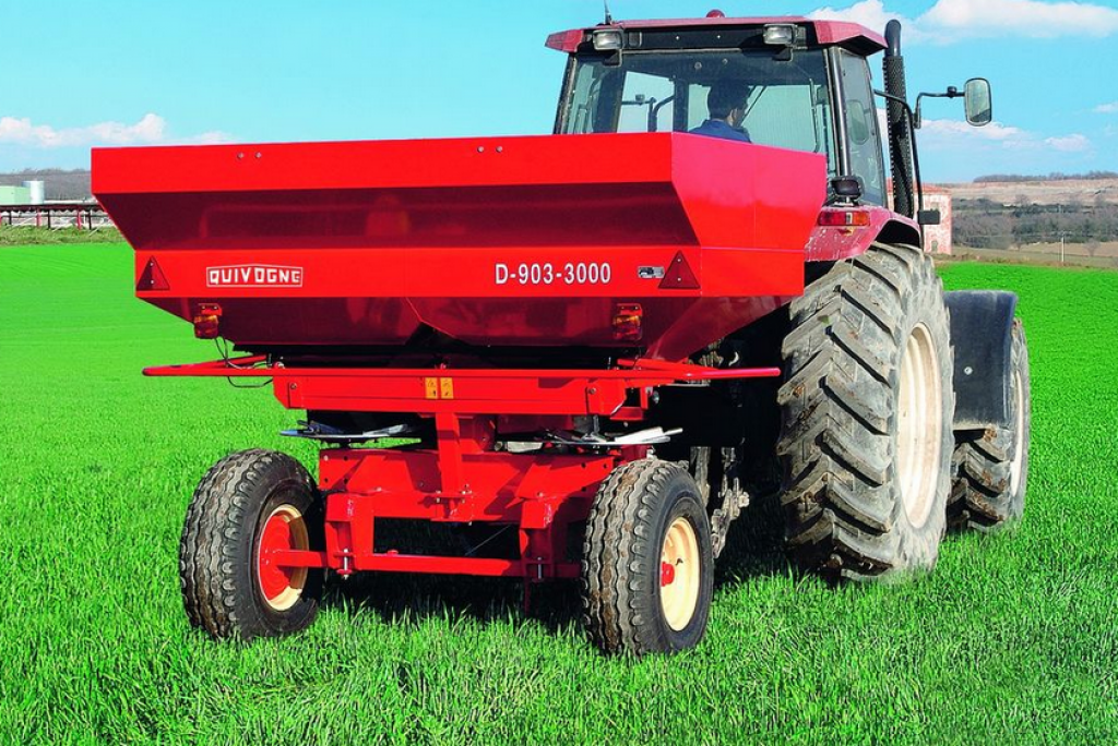 Sandstreuer & Salzstreuer des Typs Quivogne D-903/3000,  in Гуляйпо́ле (Bild 4)