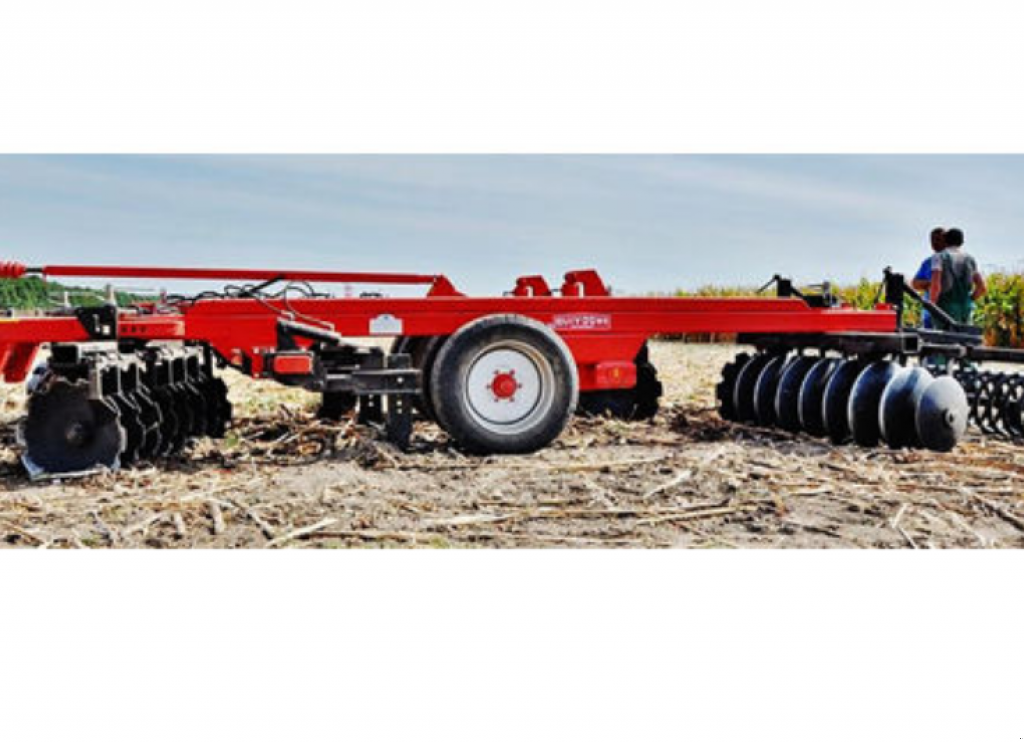 Wiesenegge des Typs Quivogne TM 400/5,  in Гуляйпо́ле (Bild 10)