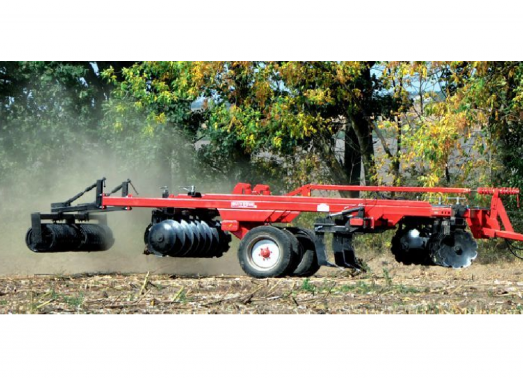 Wiesenegge des Typs Quivogne TM 400/5,  in Гуляйпо́ле (Bild 4)