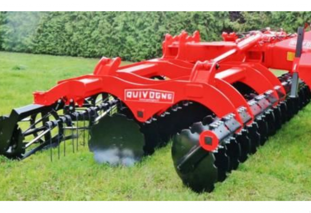 Wiesenegge des Typs Quivogne Diskator SL 800,  in Гуляйпо́ле (Bild 6)