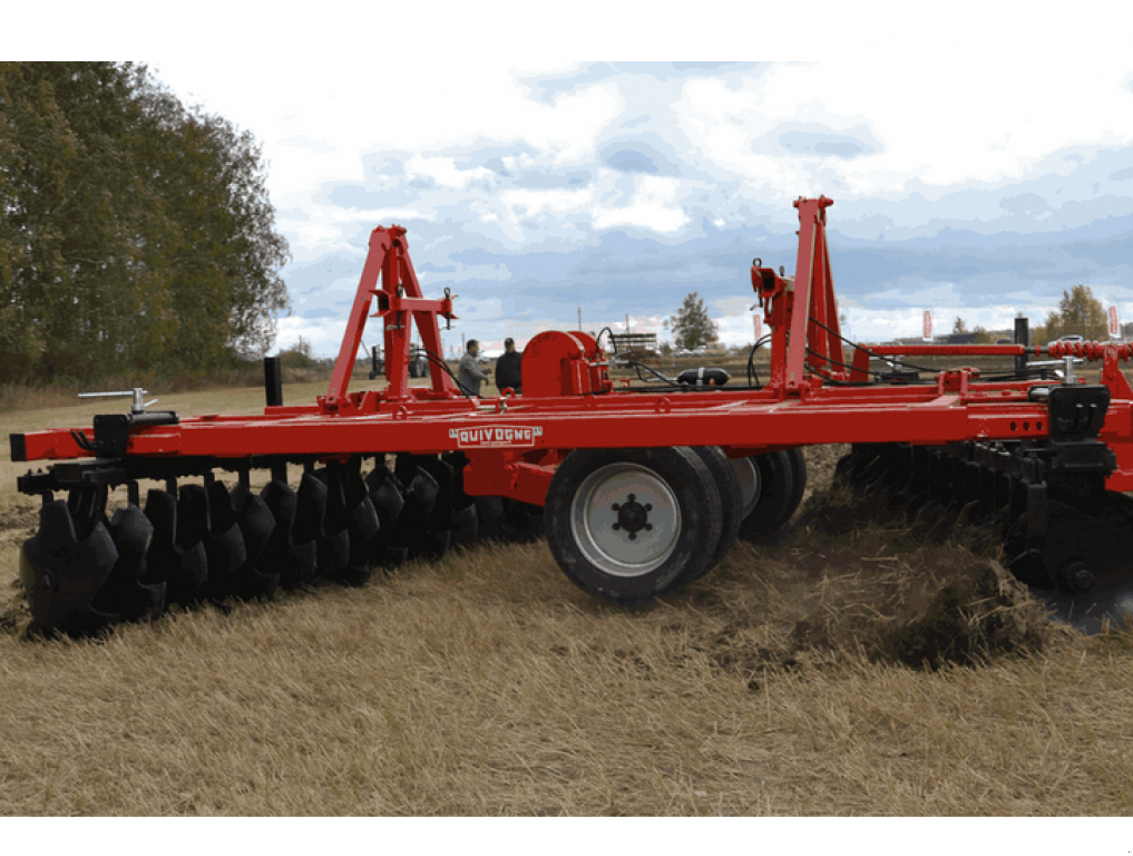 Wiesenegge des Typs Quivogne APAVR-FF 36,  in Гуляйпо́ле (Bild 9)