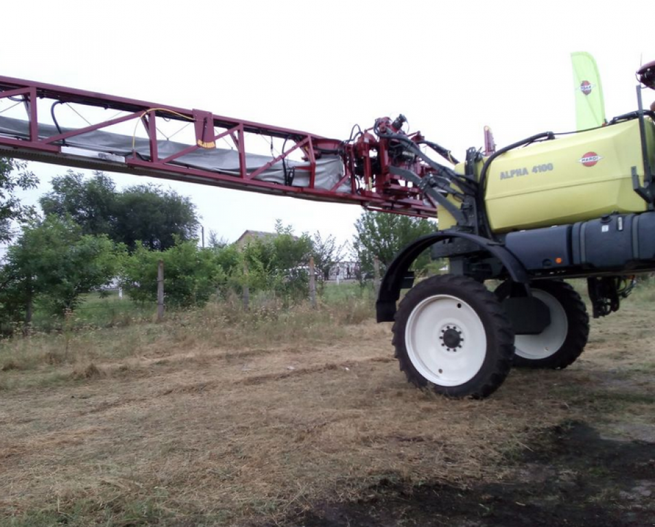 Selbstfahrspritze des Typs Hardi Alpha 4100, Neumaschine in Гуляйпо́ле (Bild 5)