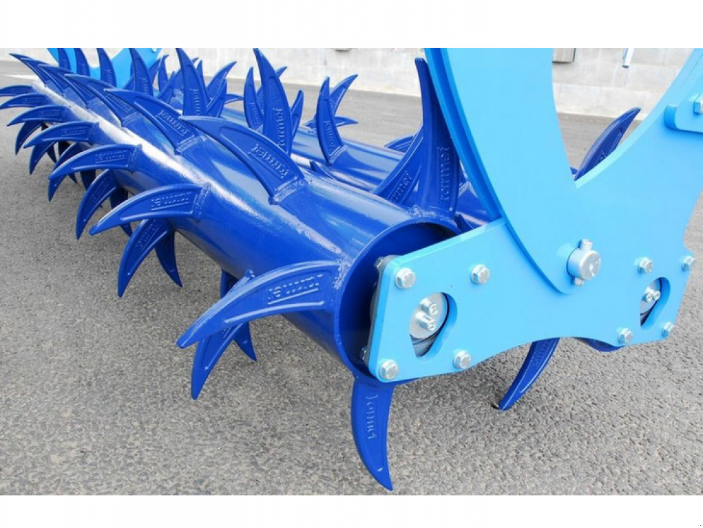 Spatenpflug des Typs Farmet Digger 3,  in Гуляйпо́ле (Bild 2)