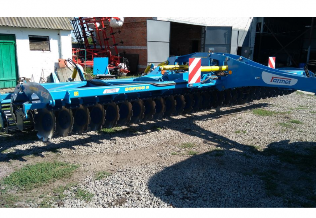 Wiesenegge des Typs Farmet Softer 8 PS,  in Гуляйпо́ле (Bild 5)