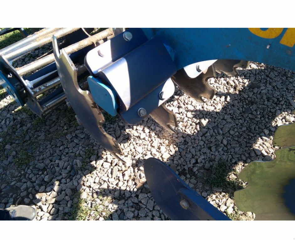 Wiesenegge des Typs Farmet Softer 8 PS,  in Гуляйпо́ле (Bild 9)