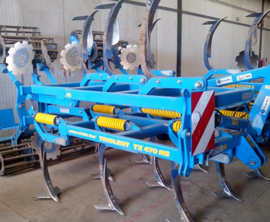 Kartoffelpflegetechnik des Typs Farmet Turbulent 5,  in Гуляйпо́ле (Bild 10)