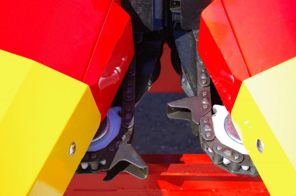 Maispflückvorsatz des Typs Ziegler Corn Champion C 6,  in Київ (Bild 2)