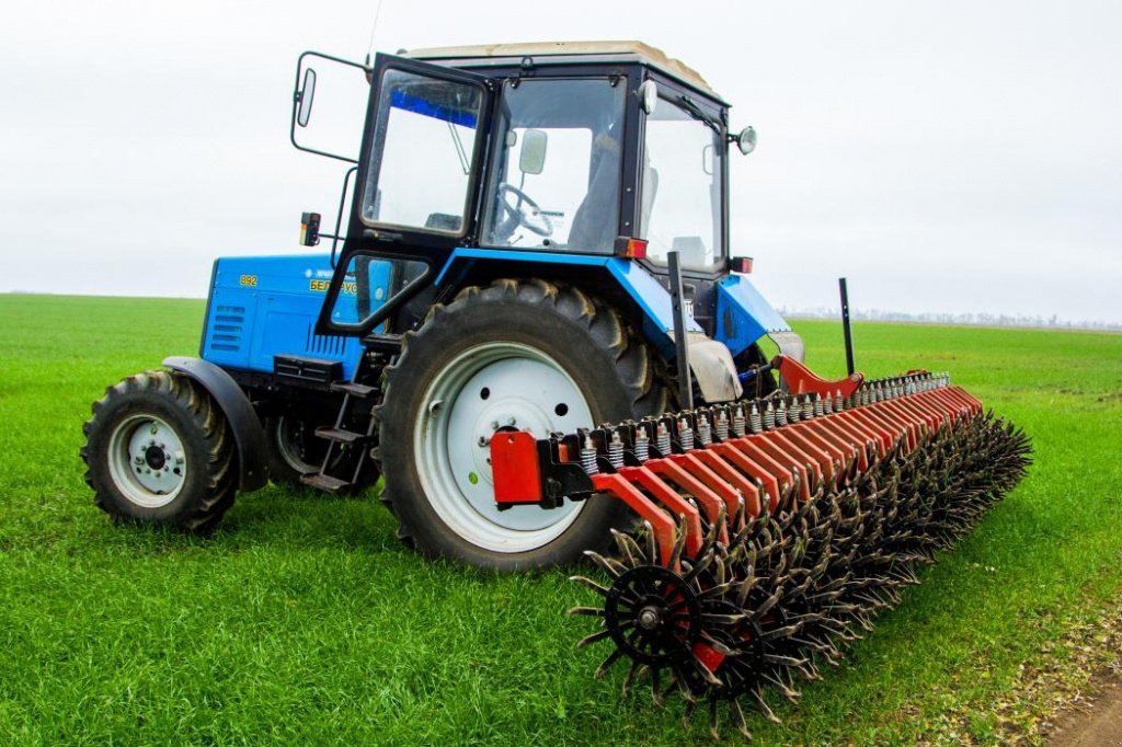 Wiesenegge des Typs John Deere 400,  in Київ (Bild 4)