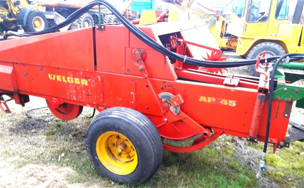 Hochdruckpresse des Typs Welger AP 61,  in Не обрано (Bild 1)