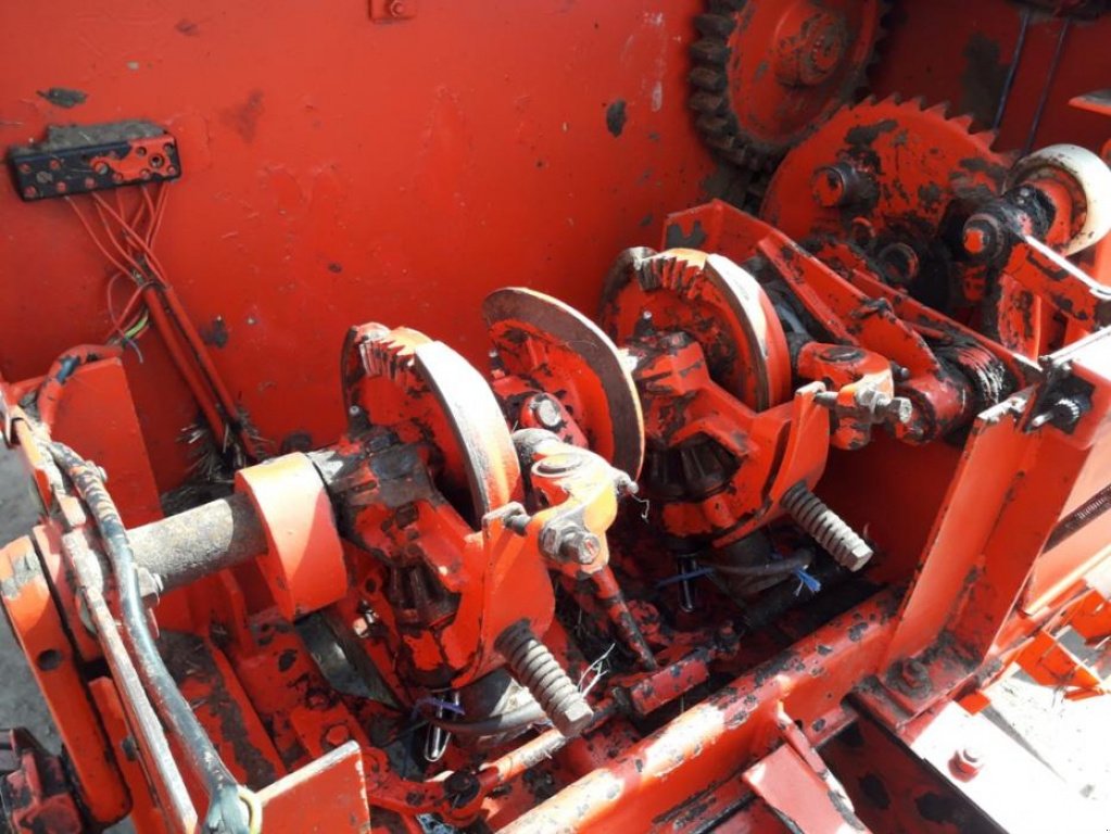 Hochdruckpresse des Typs Welger AP 61,  in Не обрано (Bild 4)