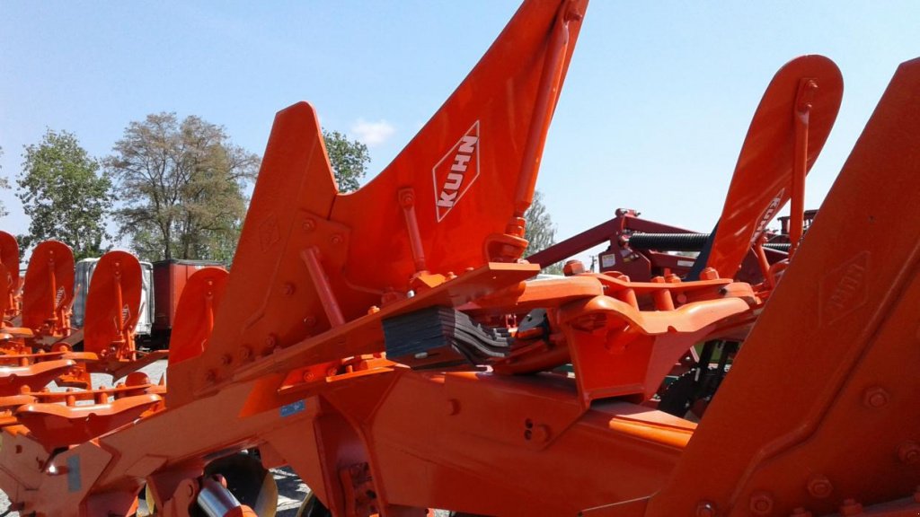 Scheibenpflug des Typs Nordsten Challenger 8,  in Київ (Bild 7)