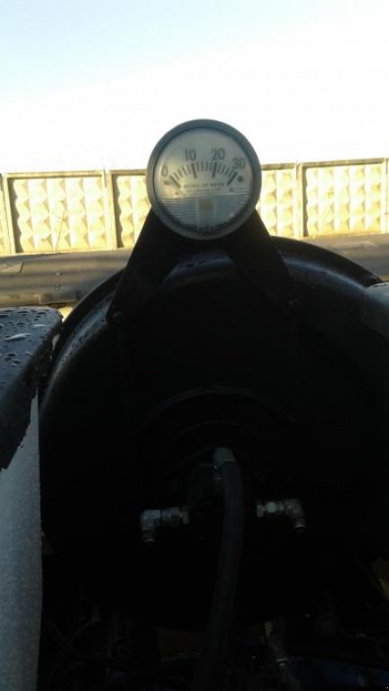 Gareeggenfelder des Typs Kinze 3800,  in Київ (Bild 5)