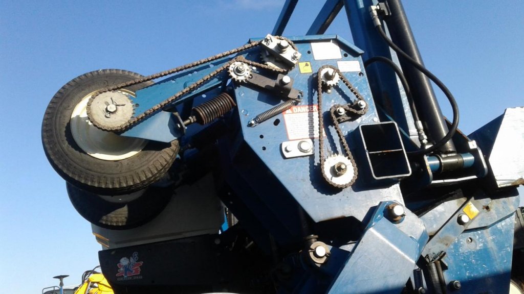 Gareeggenfelder des Typs Kinze 3600,  in Київ (Bild 9)