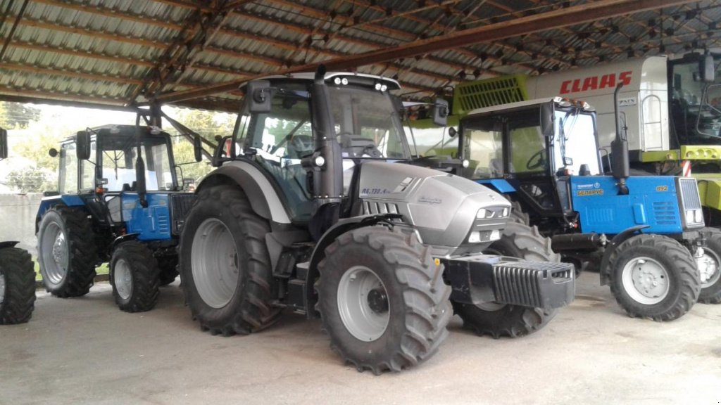 Oldtimer-Traktor des Typs Lamborghini R6.160, Neumaschine in Київ (Bild 1)