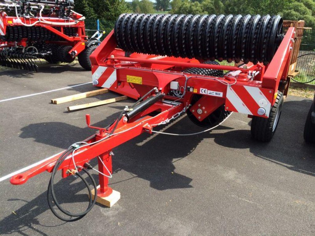 Walze des Typs Opall-Agri Croskill,  in Київ (Bild 2)