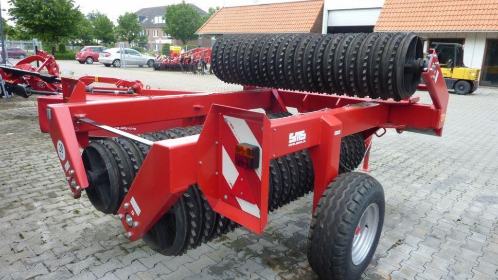 Walze des Typs SMS Croskill,  in Київ (Bild 1)