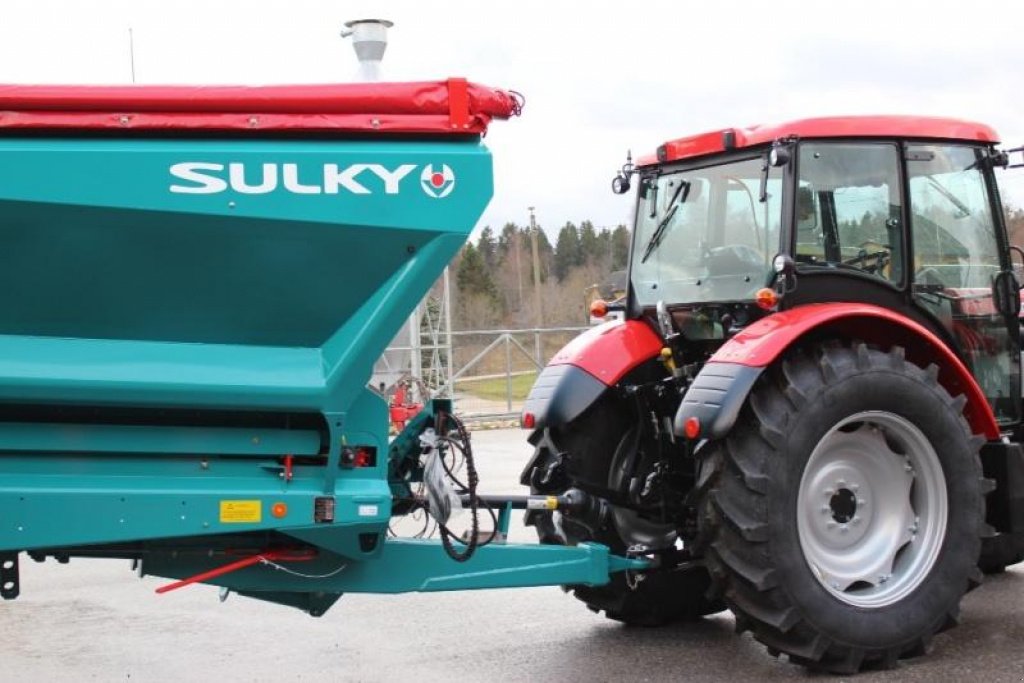 Sandstreuer & Salzstreuer des Typs Sulky XT100 Polyvrac,  in Київ (Bild 10)