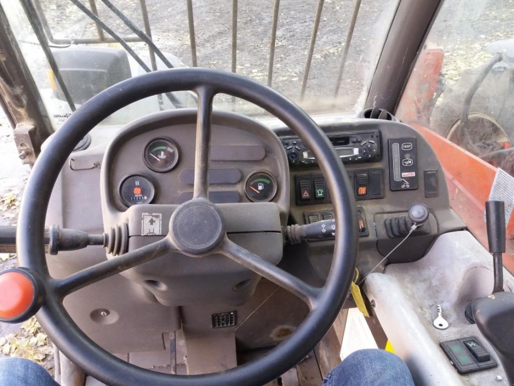 Teleskopstapler des Typs Manitou MT 1033,  in Київ (Bild 9)