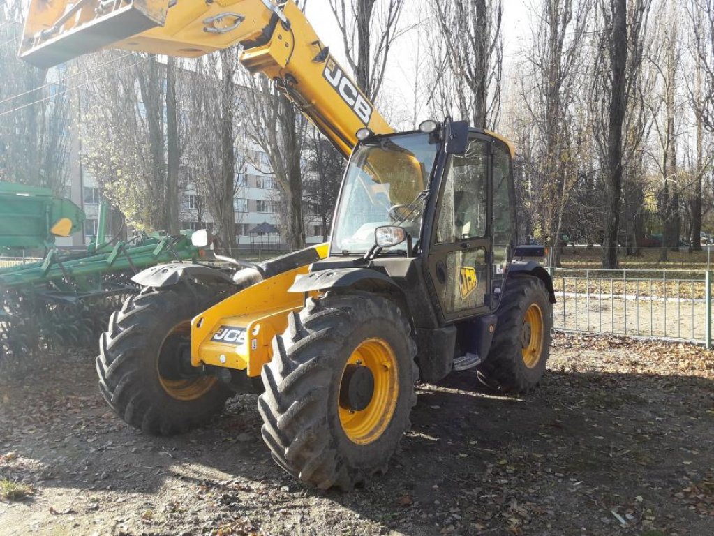 Teleskopstapler des Typs JCB 541-70,  in Київ (Bild 3)