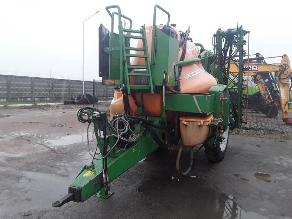 Weinbauspritze des Typs Amazone UX 3200 Super,  in Київ (Bild 5)