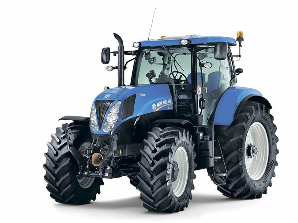 Oldtimer-Traktor des Typs New Holland T7060, Neumaschine in Кіровоград (Bild 1)