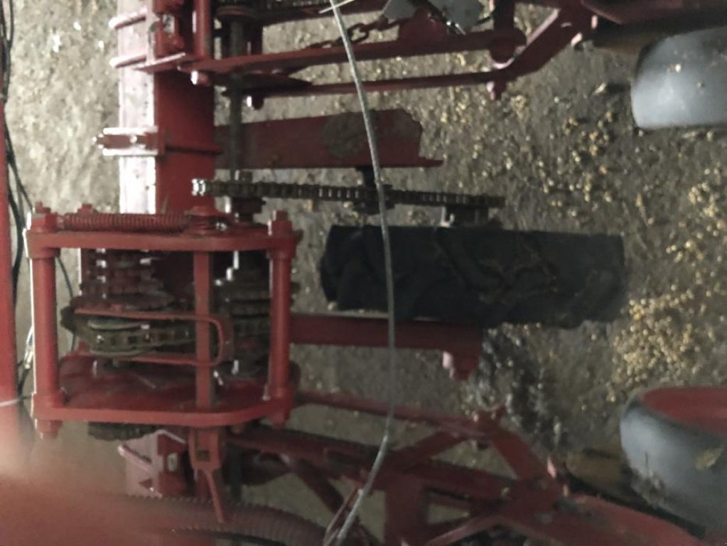 Gareeggenfelder des Typs Kverneland Optima 8,  in Теплик (Bild 3)