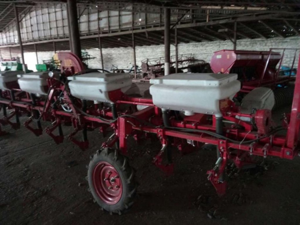 Gareeggenfelder des Typs CHERVONA ZIRKA Vesta 8 Profi,  in Погребище (Bild 3)