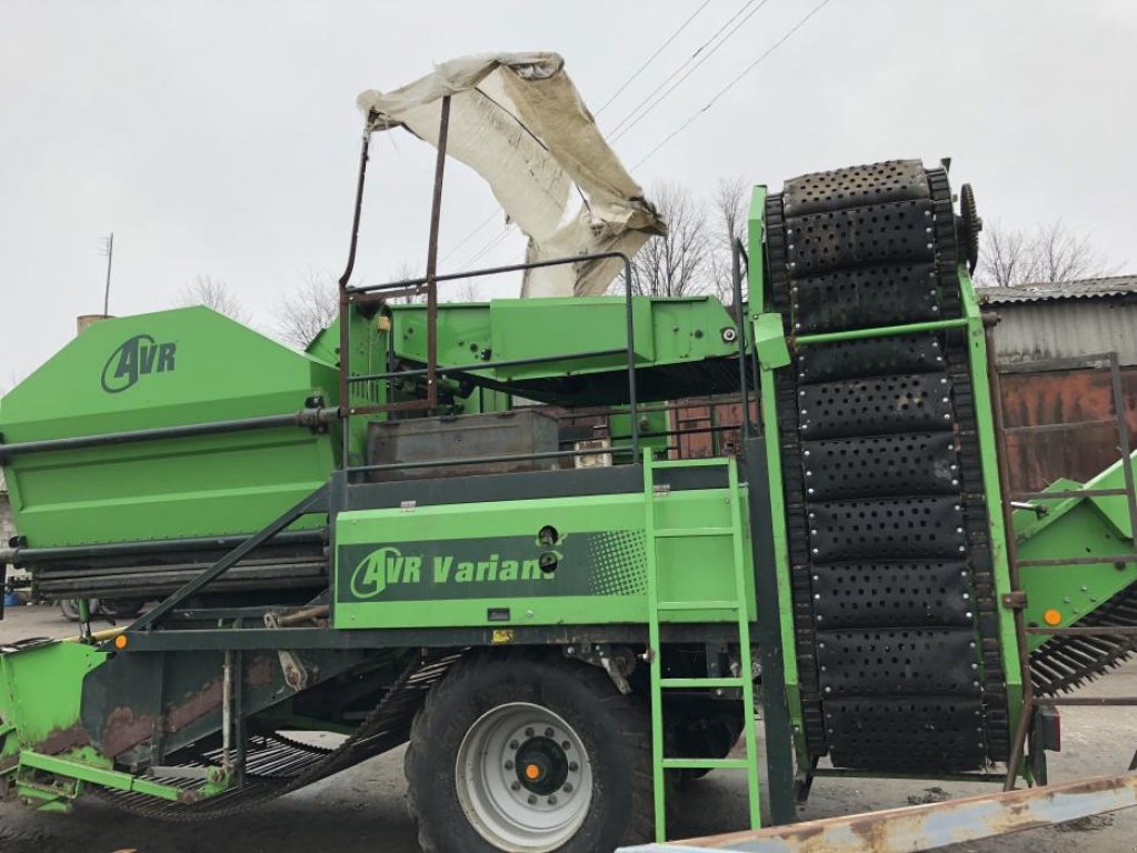 Kartoffelvollernter des Typs AVR 220BK Variant,  in Вишевичі (Bild 2)