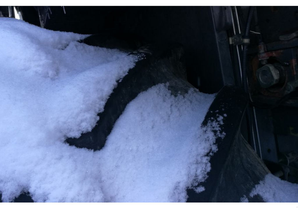 Oldtimer-Mähdrescher des Typs CLAAS Lexion 460 Evolution, Neumaschine in Рівне (Bild 4)