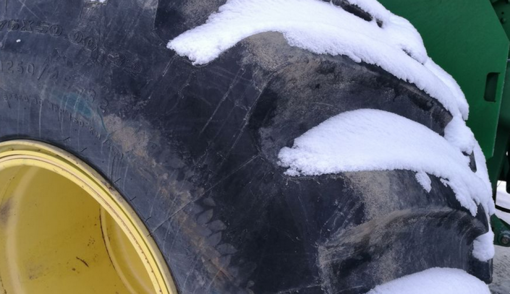 Oldtimer-Mähdrescher des Typs John Deere 9760 STS Bullet Rotor, Neumaschine in Рівне (Bild 5)